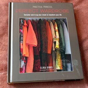 Eliza Gibbs Wardrobe Organization Guide